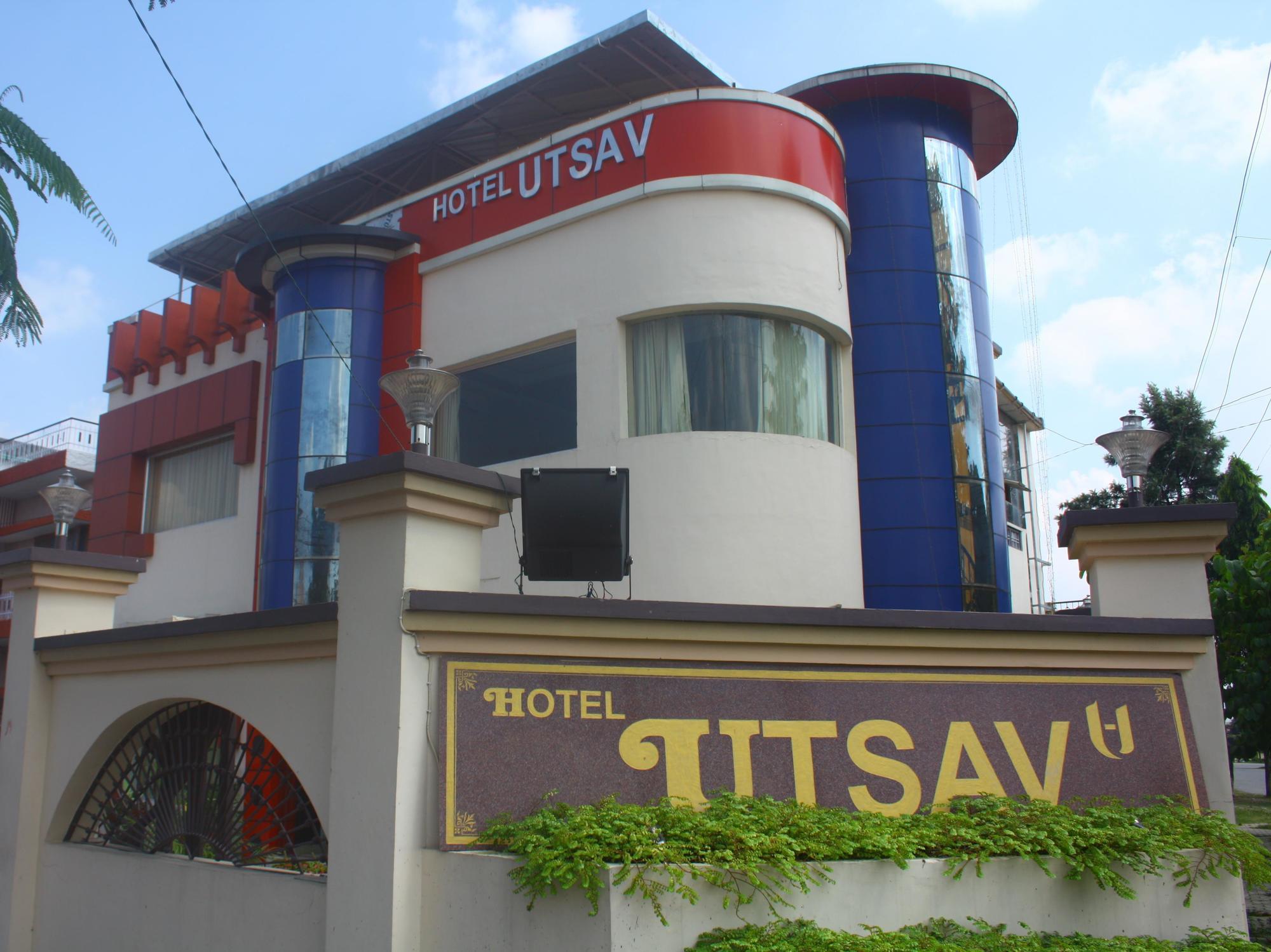 Hotel Utsav Деградун Екстер'єр фото